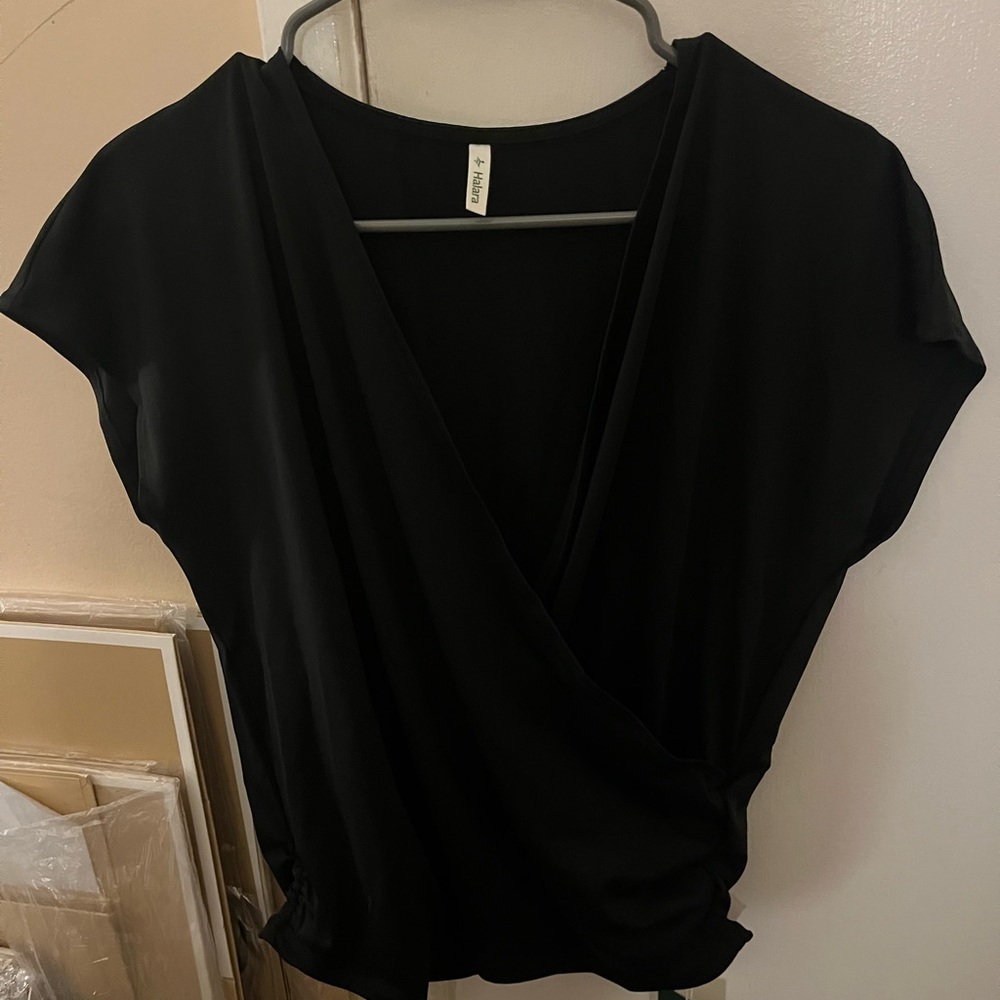 Halara NTW Elegant Black Top medium